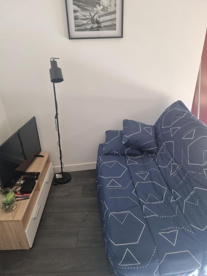 Jolie Petite Maison Dans Village Fortifie Brigueuil Bagian luar foto